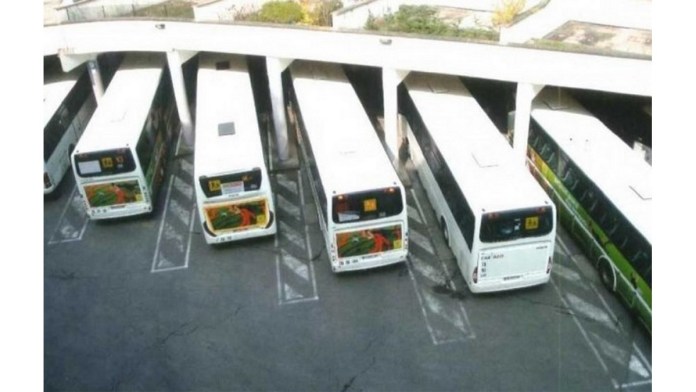 AIN BEIDA : Une gare routière exiguë