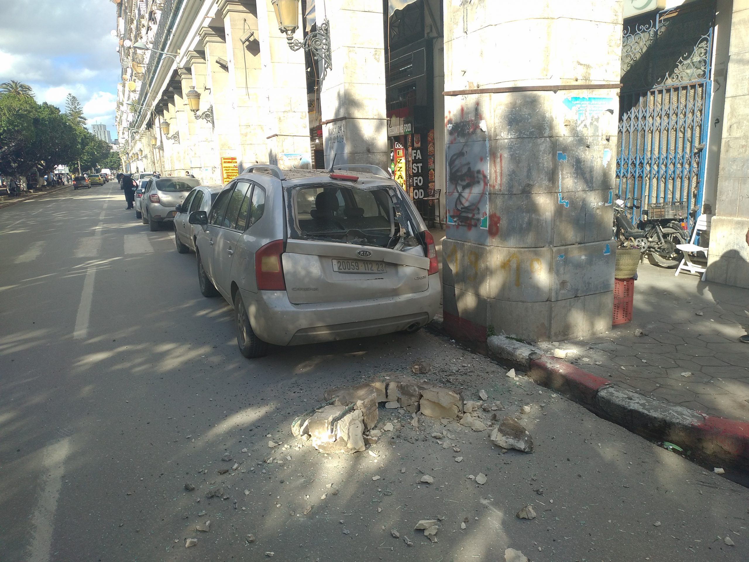 Arcades du Cours de la Révolution : Effondrement du plancher d’un balcon