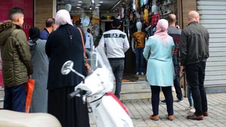 COVID-19 A GUELMA : Les citoyens font fi du protocole sanitaire