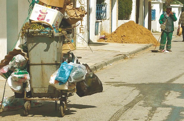 GUELMA : Eboueur, un métier pénible et dangereux