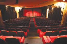 THEATRE POUR ENFANTS A AIN BEIDA :  L’enfant vit les couleurs