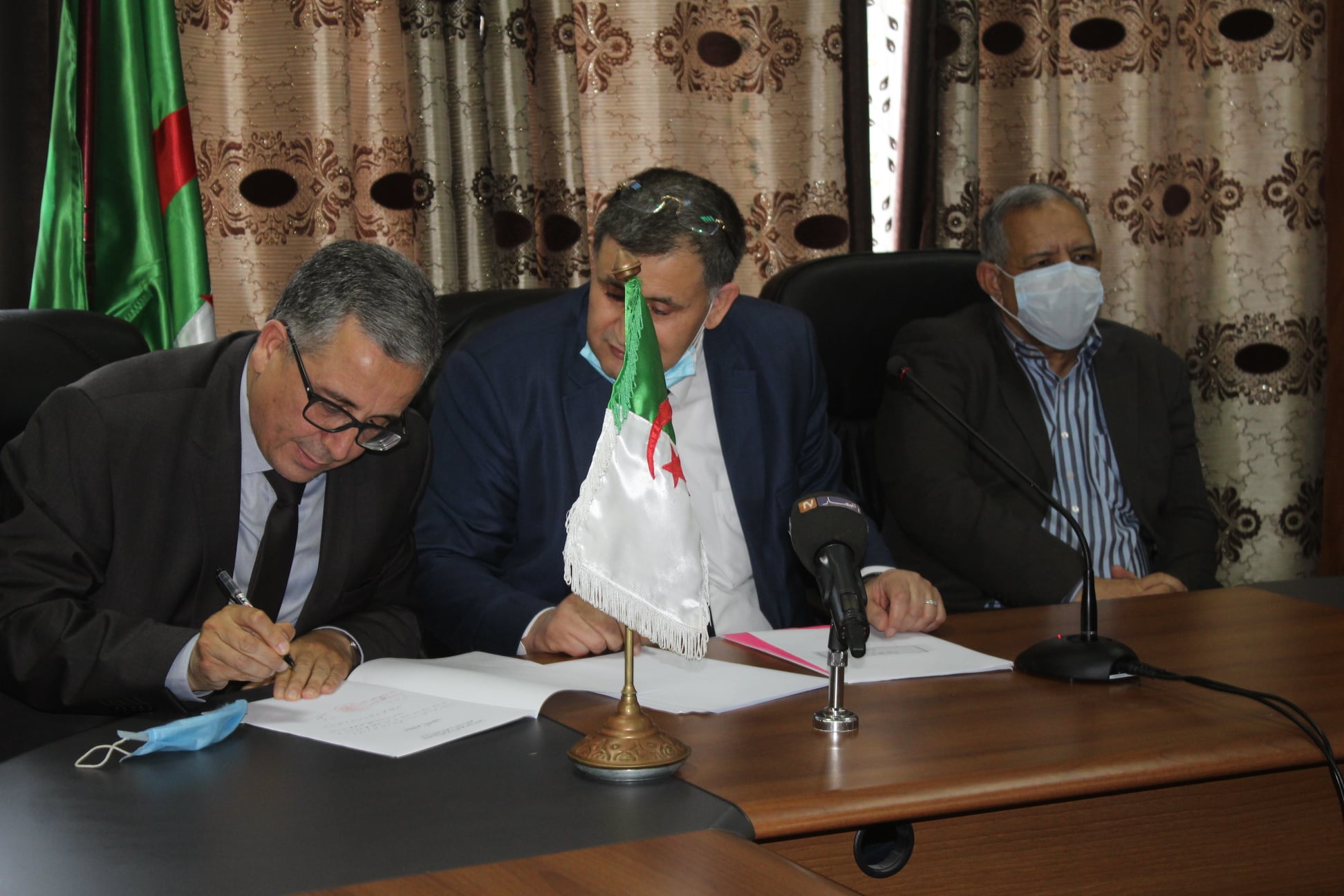Université Cheikh Larbi Tébessi : Installation du nouveau recteur