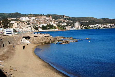 Lancement de la saison estivale : 7 plages de la commune d’Annaba nettoyées