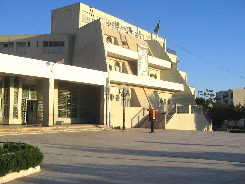 Hôtel de ville de Guelma : Les cérémonies de mariages paralysent l’accès