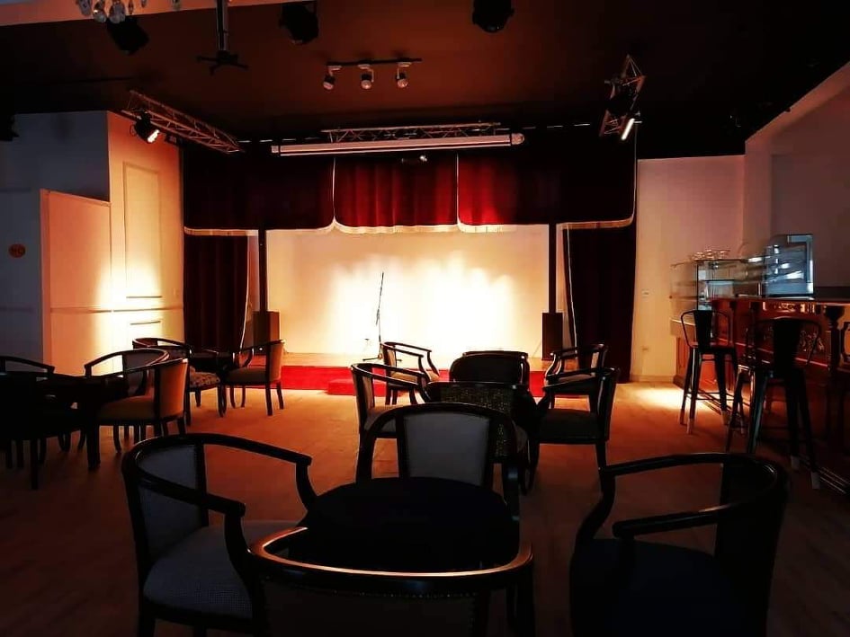 Café-théâtre « La mise en scène » à Annaba : Monologue d’un artiste-entrepreneur