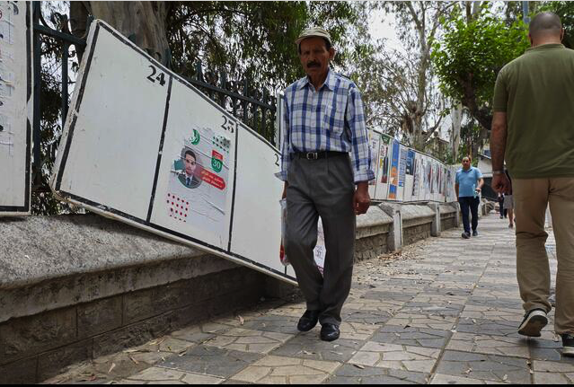 Affiches des candidats déchirées à Constantine : Un acte et beaucoup de messages