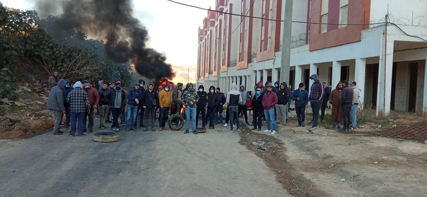 Skikda : Les occupants du bidonville Zefzaf 3 s’insurgent
