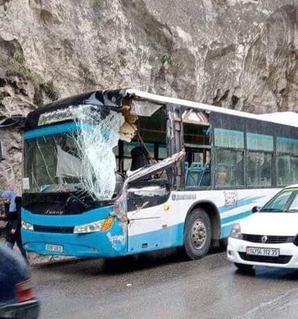 Huit blessés dans une collision entre deux bus : Le bilan aurait pu être beaucoup plus lourd