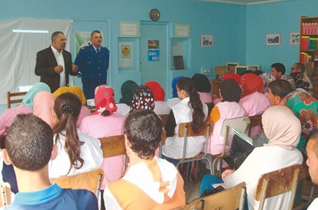OUM EL BOUAGHI : Communication de la DGSN en milieu scolaire