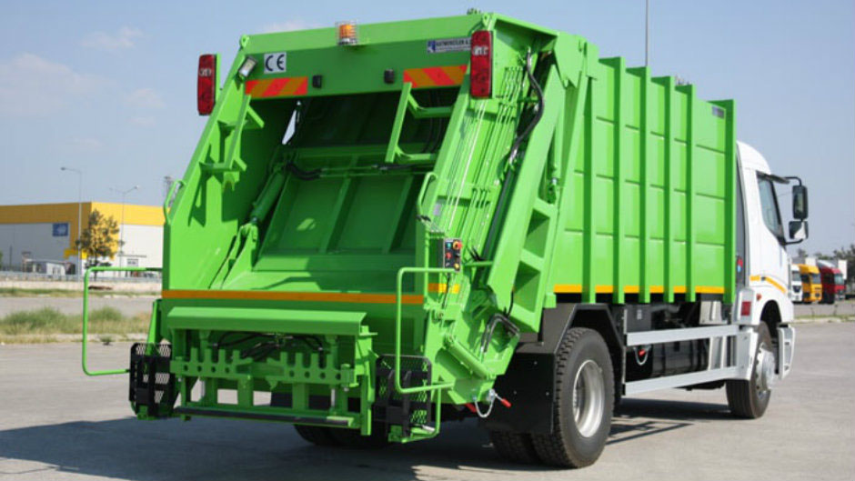 EPIC ANNABA VILLE PROPRE : 15 camions loués pour renforcer le parc