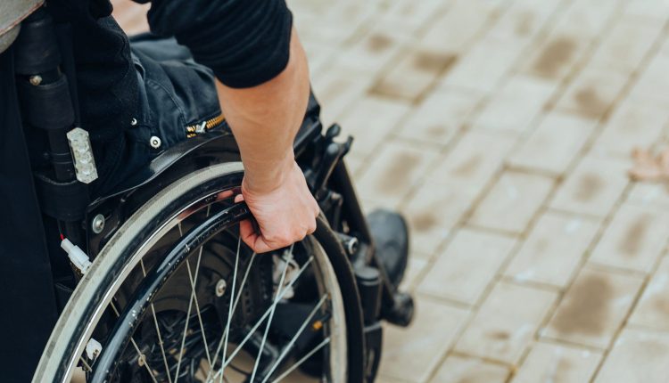 Journée nationale des personnes aux besoins spécifiques :  Une célébration folklorique à Constantine !