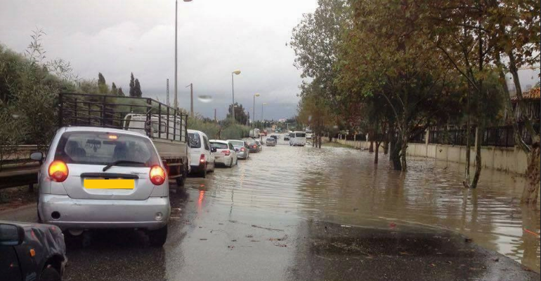 Averses orageuses et grêle à Constantine : Des routes coupées et des rues inondées