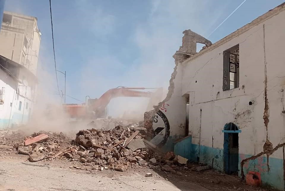 SKIKDA : Démolition des anciennes bâtisses à Stora 
