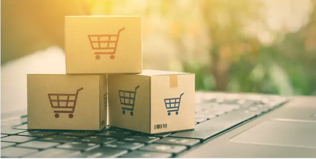 Aid El Fitr à Guelma : Les commandes vestimentaires par Internet explosent