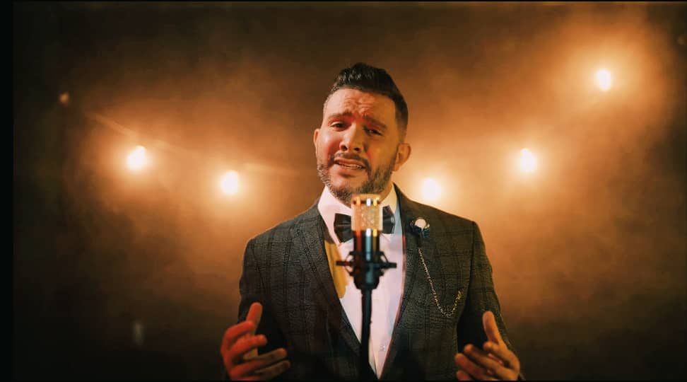 Salah Ghouali, auteur compositeur, interprète : Face aux défis de l’autoproduction !