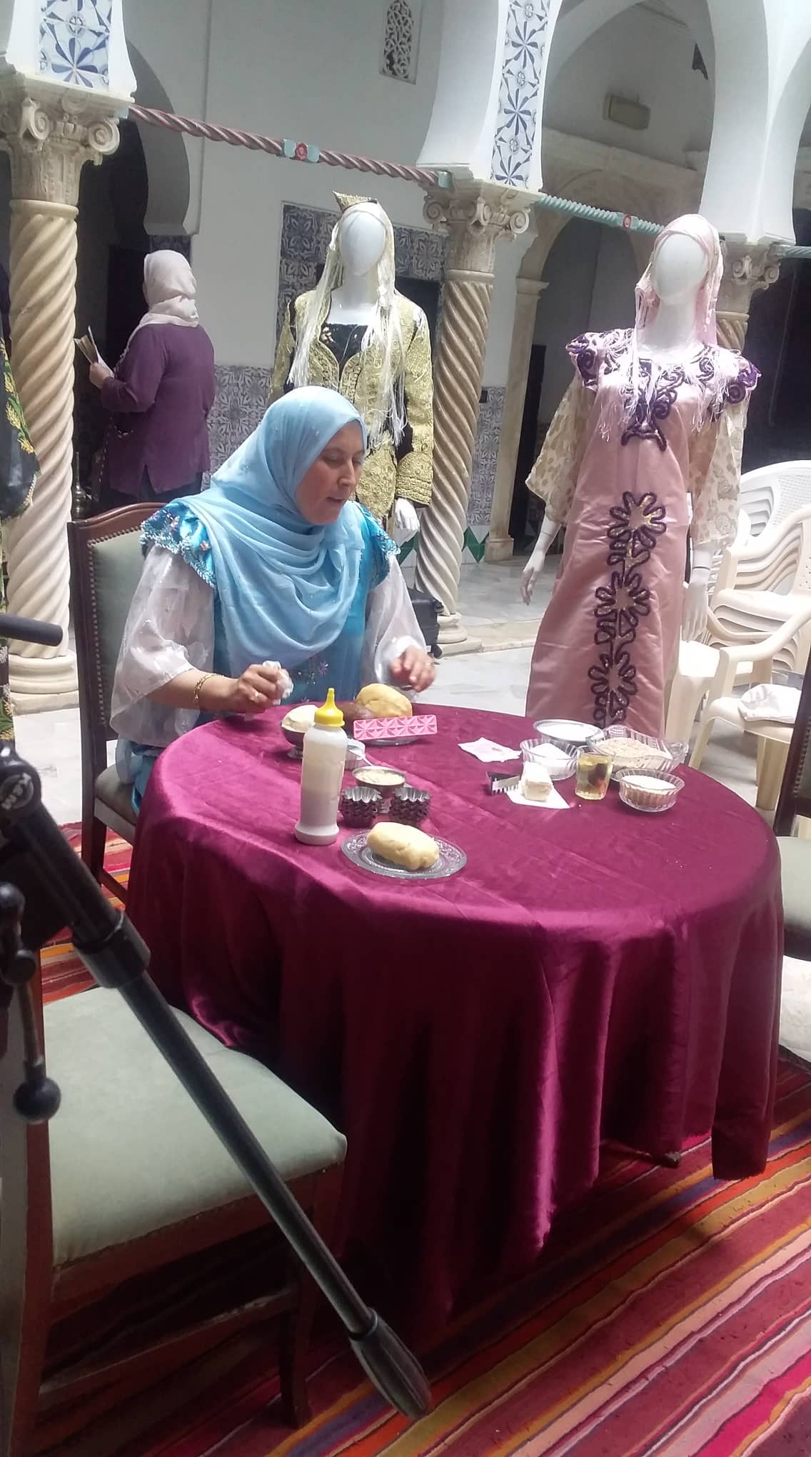 5ème édition du festival national de l’habit traditionnel algérien: Une seule femme pour représenter Annaba !