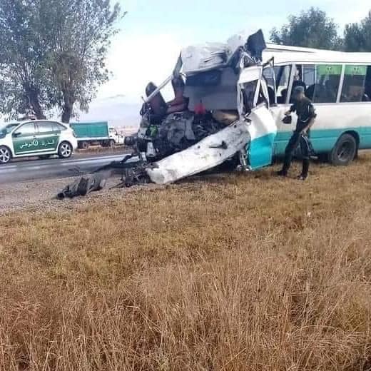 Un accident routier fait 5 décès et 28 blessés : Carnage sur la RN 21 à Annaba