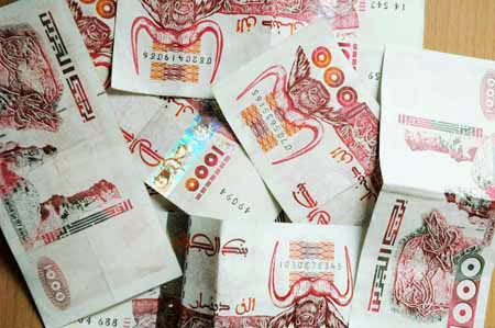 Des réseaux de faussaires tombent dans les mailles du filet : Alerte aux faux billets de banque à Annaba
