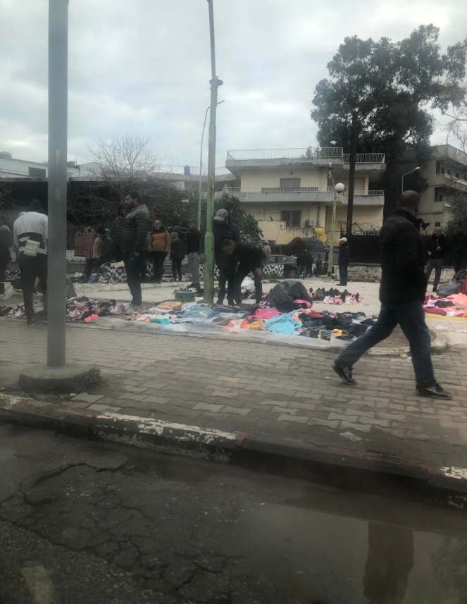 Rentrée scolaire : Un Souk improvisé s’installe au Champ de Mars