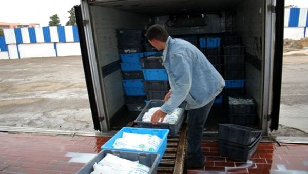 Spéculation à Draâ Errich  : Saisie d’un camion chargé de lait en sachet