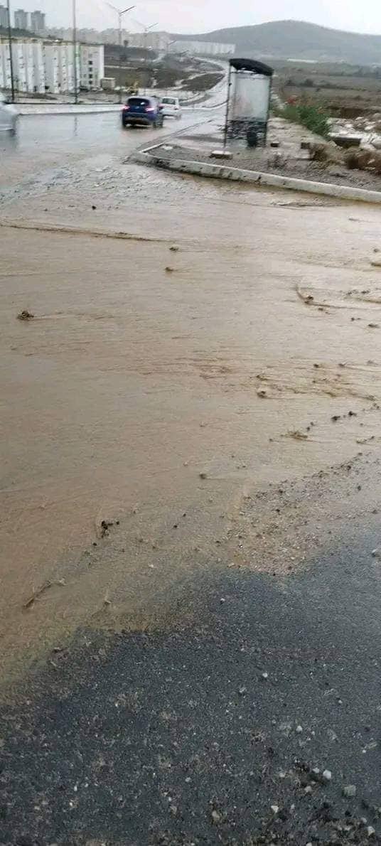 La nouvelle ville Benaouda Benmostfa : Les intempéries dévoilent encore des malfaçons