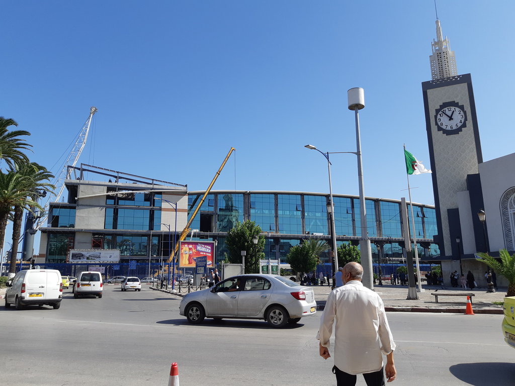Placette de la gare ferroviaire d’Annaba : Les travaux de réhabilitation battent leur plein
