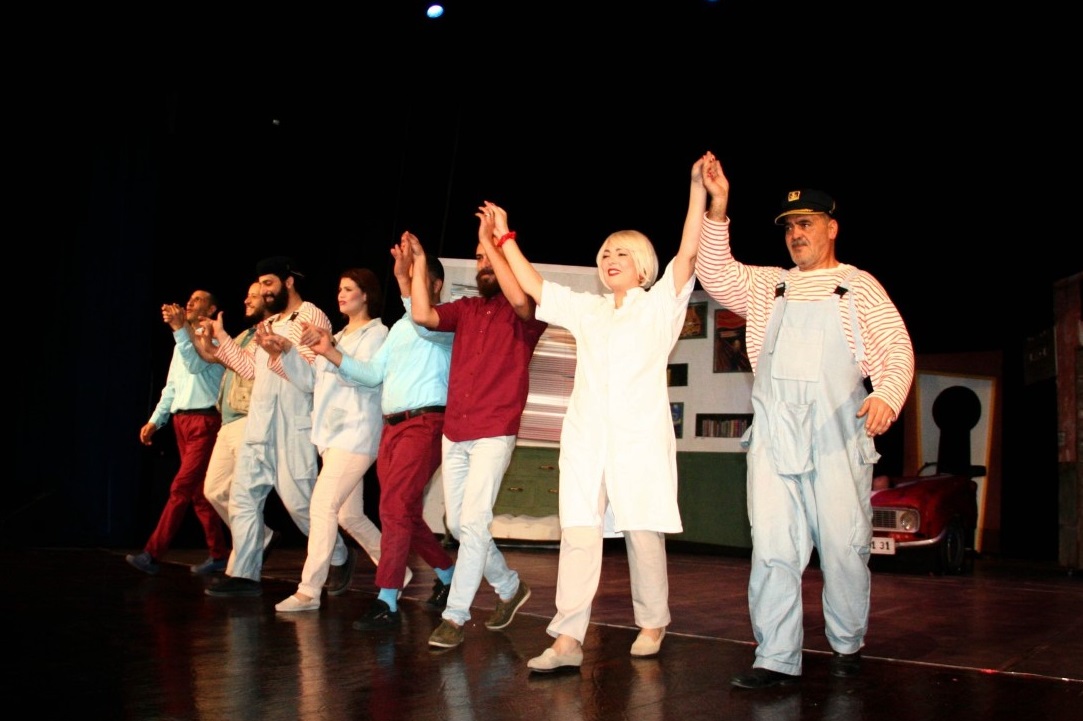 Théâtre régional Azzedine Medjoubi : La pièce théâtrale « El Azeb », présentée