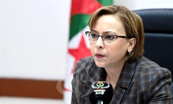 OUM EL BOUAGHI : Visite de la ministre de la Solidarité