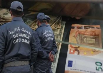 Aéroport de Batna : Transfert illicite de 8.850 Euros et 180 comprimés prohibés