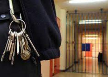 Pour avoir favorisé une influenceuse : Un gardien de prison en détention provisoire