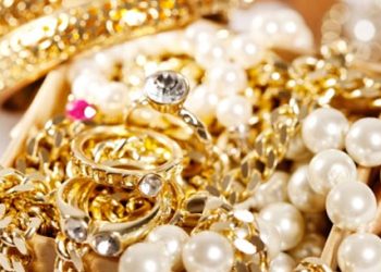 Cambriolage d’une maison aux Caroubiers : La femme de ménage vole 2 milliards de bijoux