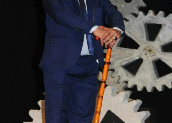 Un talent théâtral au-delà des limites : Riad Djifaflia « Kerkouba », à cœur ouvert à Le Provincial