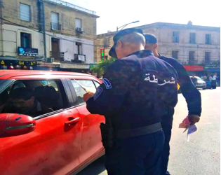 Contrôle conjoint pour encadrer le secteur des taxis : Lutte contre le phénomène du transport illicite