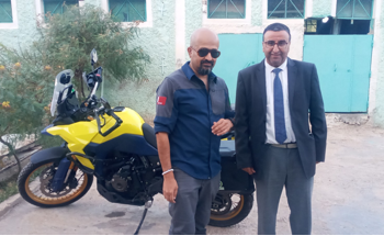 Poursuivant son aventure : L’explorateur et aventurier qatari Khaled El Jaber à Khenchela 