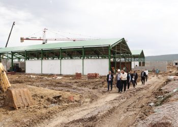 Intenses séries d’inspection sur terrain : Sécurité alimentaire et infrastructures en chantier