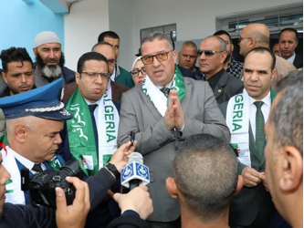 Visite d’inspection du wali à Ain Kercha (OEB) : Inauguration d’une salle de soins et d’une agence postale