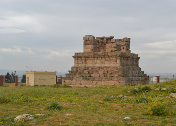 Itinéraires culturels des mausolées funéraires et tombes numides : Dépôt du dossier auprès de l’UNESCO