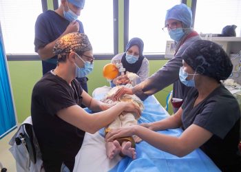 L’hôpital Abdellah Nouaouria fête le Mawlid Ennabaoui  : Vaste opération de circoncision d’enfants de familles démunies 