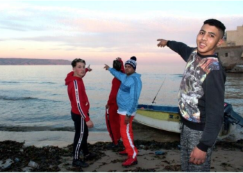 Été de tous les dangers : La Méditerranée, histoires de mer et de survie 