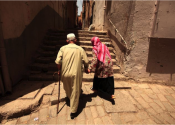 Grand âge, petite prise en charge : Personnes âgées cherchent gériatres désespérément