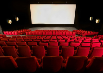 50 écrans de cinéma en 2027 : Le pari de la relance 