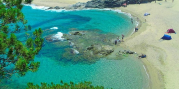 Une plage comme échappée du monde : L’arrière-saison à Oued Bibi